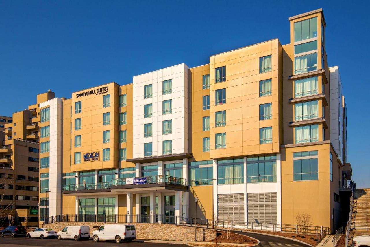 Springhill Suites By Marriott Boston Logan Airport Revere Beach Exterior foto