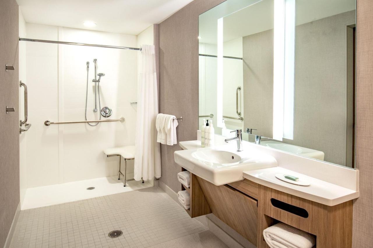 Springhill Suites By Marriott Boston Logan Airport Revere Beach Exterior foto